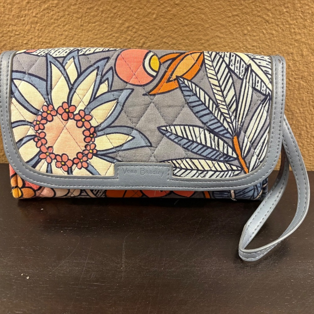VERA BRADLEY Tropical Evening Floral Wristlet